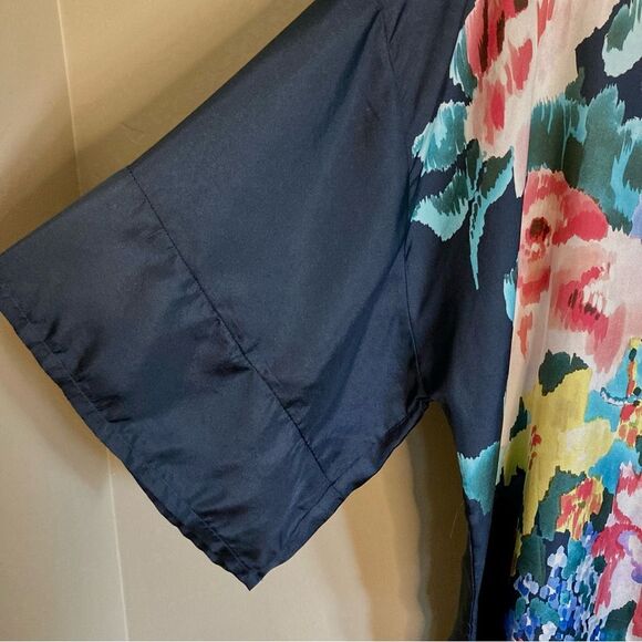 SOLD Johnny Was Malani 100% Silk Floral Print Long Kimono Tunic Navy Blue Size M - Picture 10 of 16